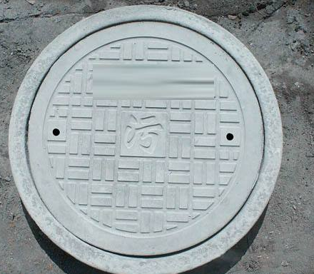 水泥井蓋怎么打開？